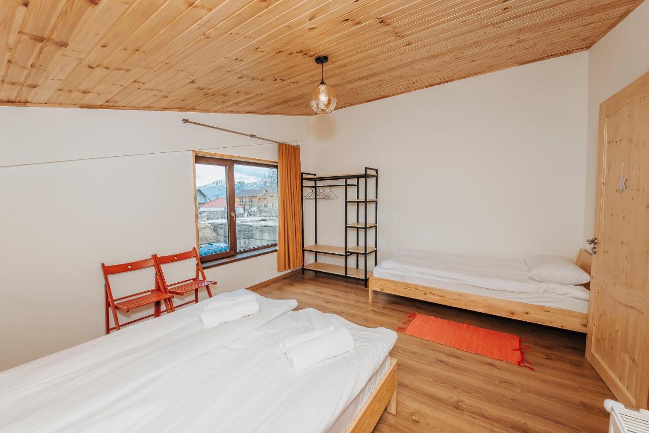 Ski House Bluebird Гудаури Екстериор снимка