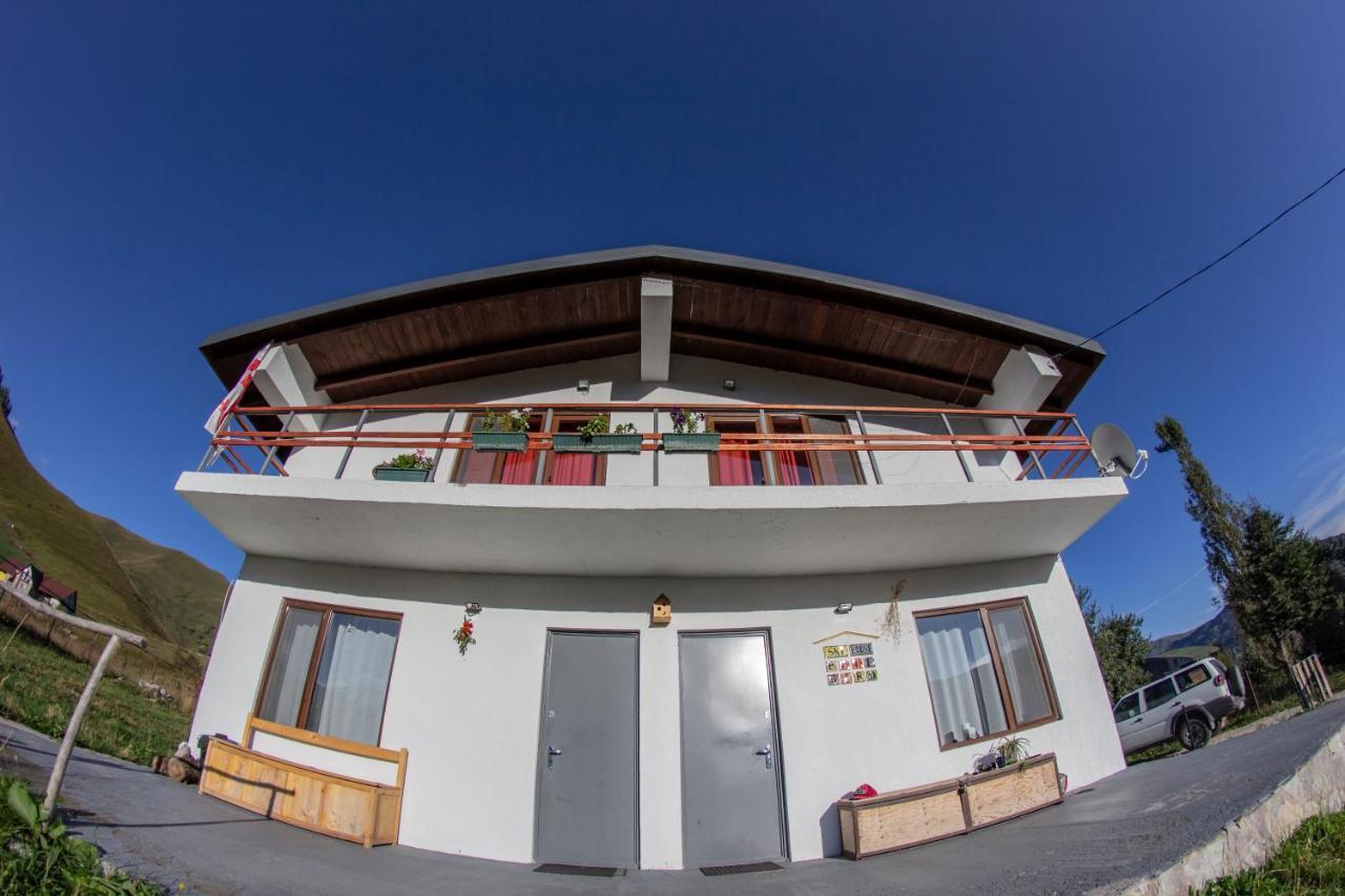 Ski House Bluebird Гудаури Екстериор снимка